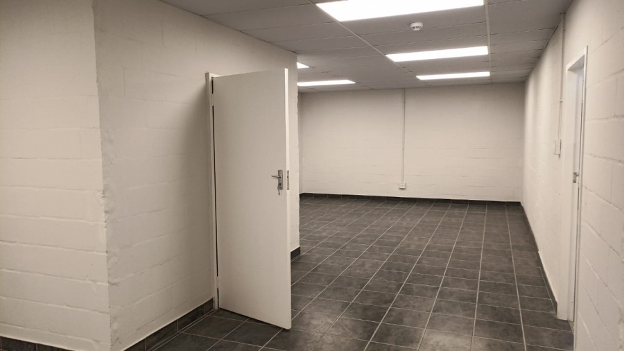 To Let commercial Property for Rent in Retreat Western Cape